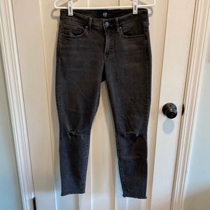 Gap Midrise Curvy Distressed True Skinny Ankle Jean In Destroyed Black